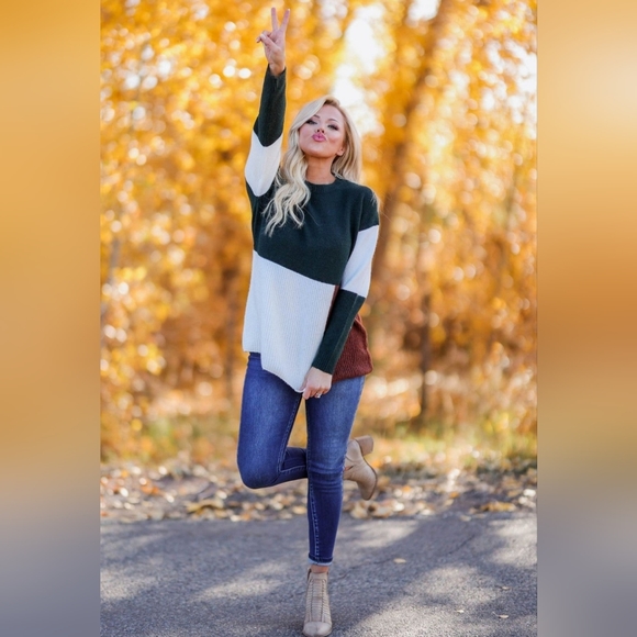 Colorblock Sweater (S) NWOT - Picture 2 of 2